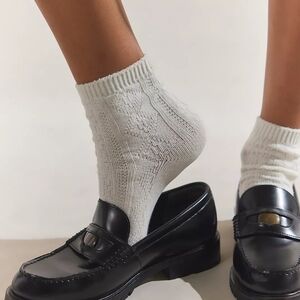 2 Pack White Cable Knit Socks